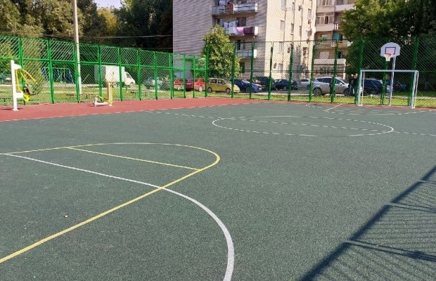 В Таганроге появились новые спортплощадки в рамках губернаторского проекта "Сделаем вместе"